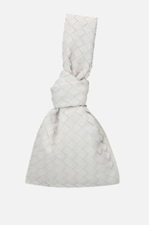 Bottega Veneta 関税送料込 大人気 Bottega Veneta BV TWIST MINI ハンドバッグ (BOTTEGA VENETA/ハンドバッグ) 652001VCPP09143【BUYMA】
