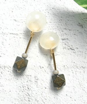 mia trim 【m-061E MULTI】アクリルイヤリング