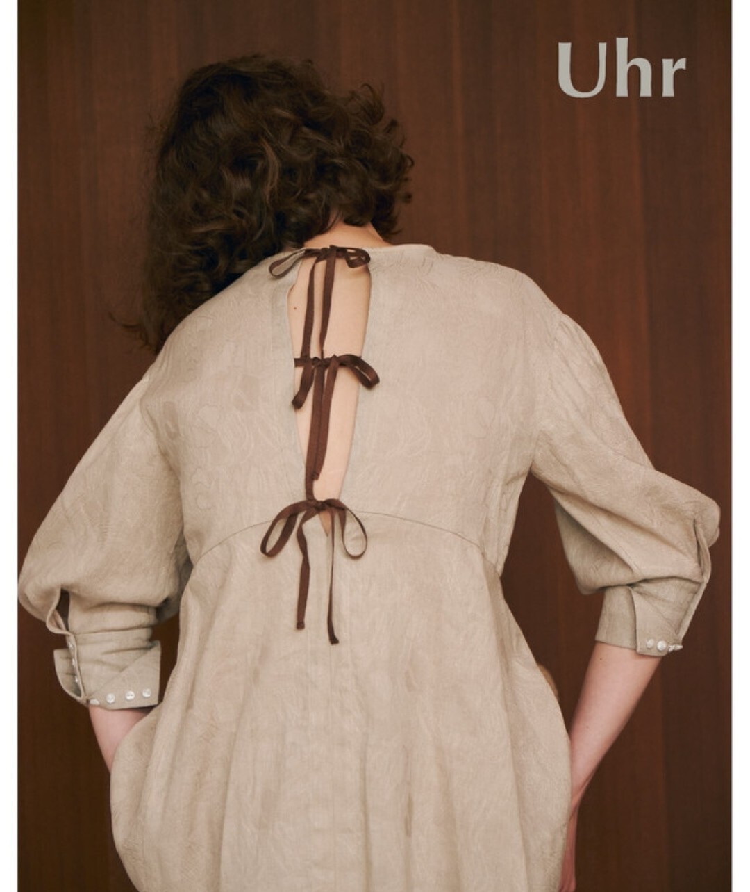 Uhr Back Tape Jacquard Blouse