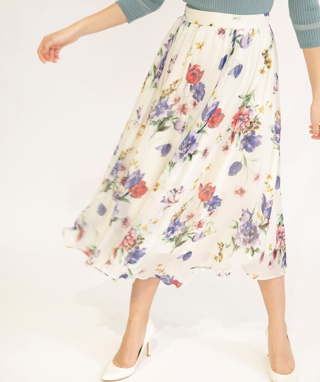 And Couture ペインティングフラワーイレヘムスカート