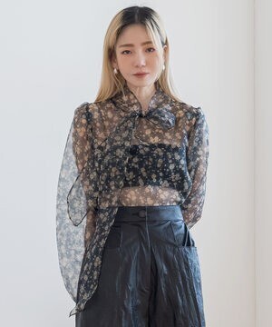 UNE MANSION シースルーフラワーリボンブラウス