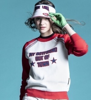 MARK & LONA Boy Friend Crew Sweater | WOMEN