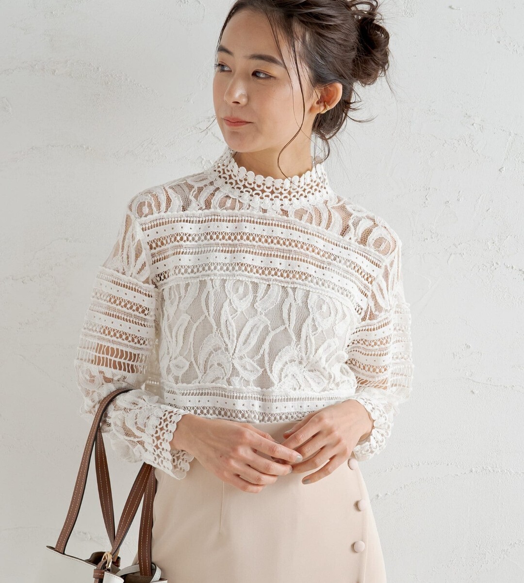 Loungedress レースドッキングブラウス