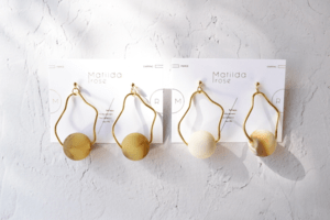 Matilda rose hold marble beads ピアス