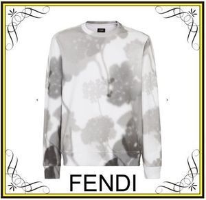 FENDI 【FENDI】グラフィック スウェットシャツ (FENDI/スウェット・トレーナー) FY0178AFRA【BUYMA】
