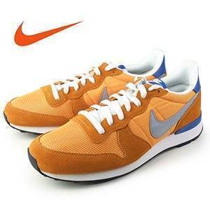 NIKE NIKE INTERNATIONALIST