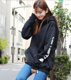 Carhartt 袖プリント長袖 裏起毛プルオーバーパーカー フーディー