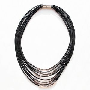 ABISTE マグネットクラスプ多連ネックレス