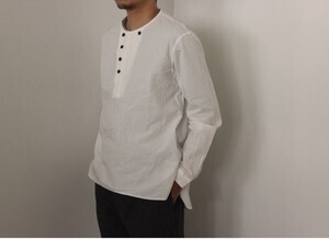 GARMENT REPRODUCTION OF WORKERS NEW HENRY NECK SHIRTS