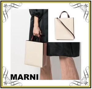 MARNI 【Marni】Museo カラーブロック ハンドバッグ (MARNI/ハンドバッグ) SHMPV01TY0LV639【BUYMA】