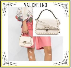 VALENTINO 【VALENTINO】ロックスタッズ スモール ハンドバッグ (VALENTINO/ハンドバッグ) VW2B0I52VSF【BUYMA】