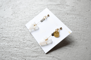 Matilda rose natural stone mini イヤリング