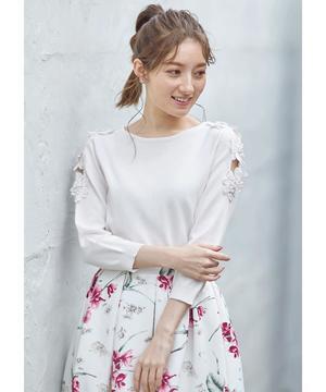 tocco closet 3Dフラワーモチーフ付きニットプルオーバー