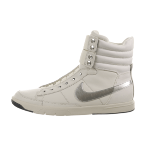 NIKE Gamma Mid