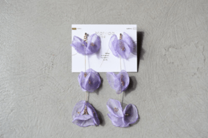 Matilda rose chiffon flower ponpon　ピアス