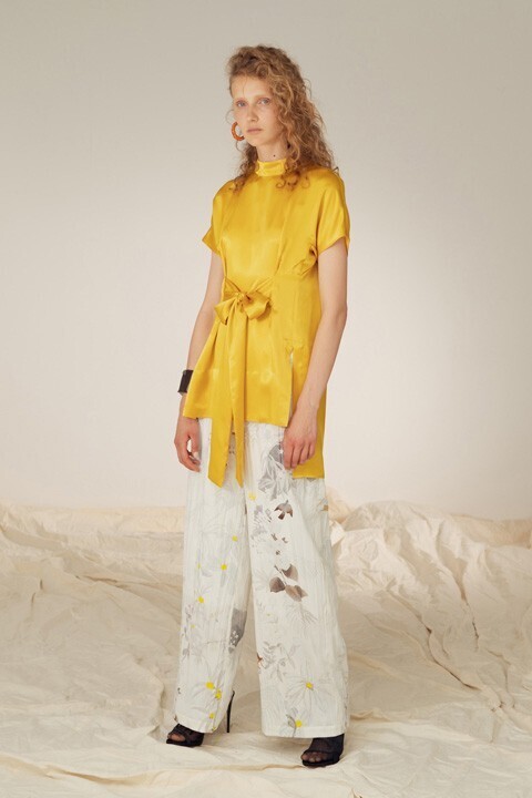 TARO HORIUCHI Tops