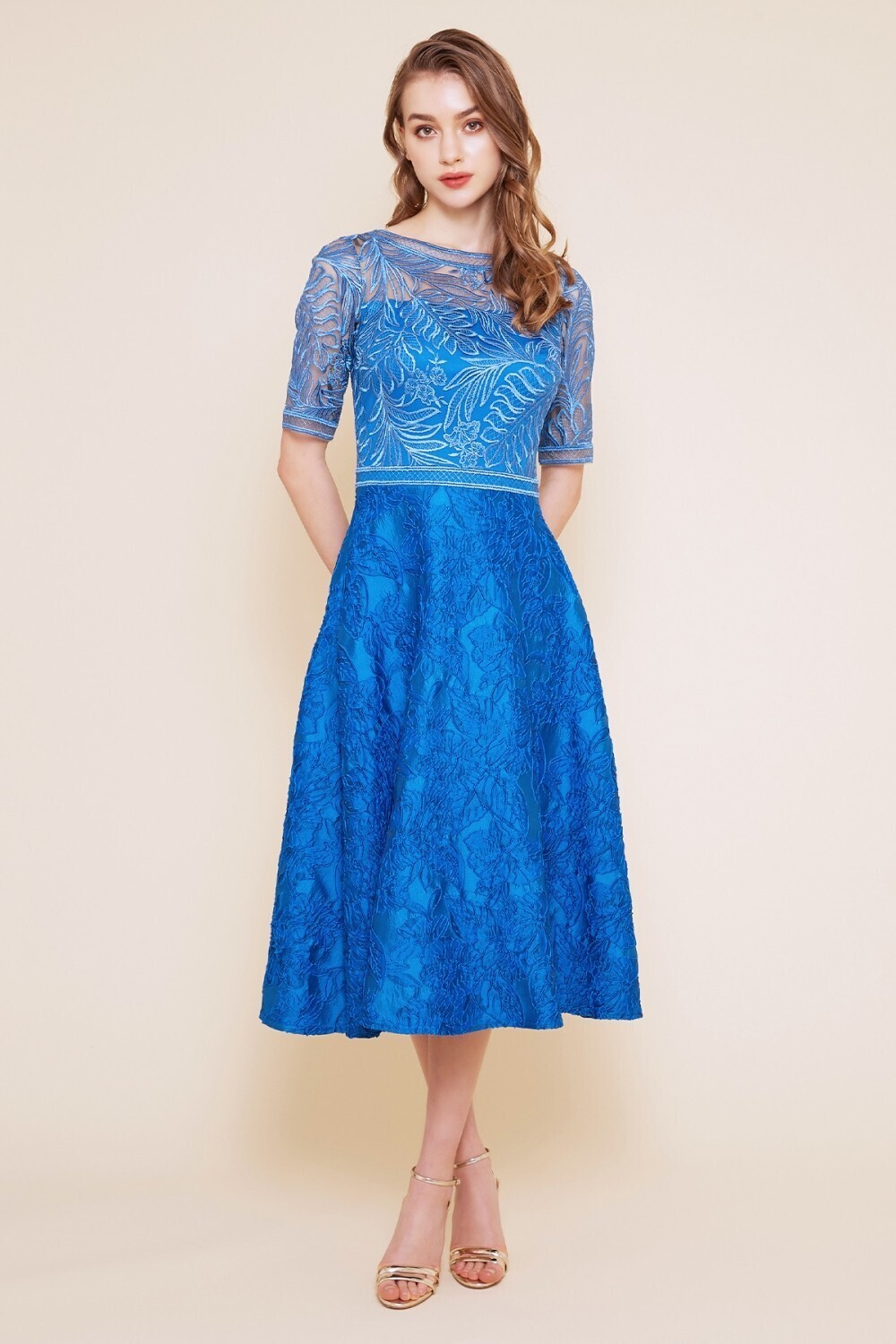 TADASHI SHOJI ブルー 半袖 リーフレースジャカード切り替え ミモレドレス