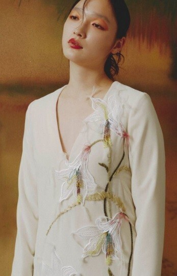 tanaka daisuke Lilium Velved dress.