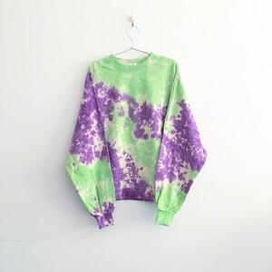 EACH TYE DYE SWEATSHIRT