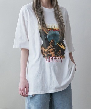 UNE MANSION ミッドナイトプリント半袖Tシャツ