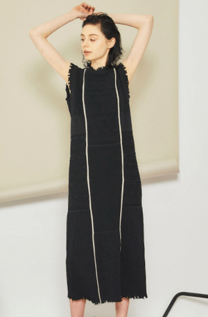 INella ラインクラッシュニットワンピース