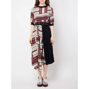 CECIL McBEE 総柄プリーツブロッキングワンピース