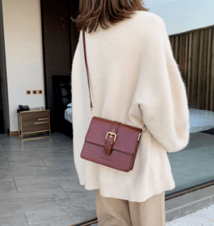 Lamitte deco おしゃれ見えバッグ♡ レトロ ミニサイズ フェイクレザー ショルダーバッグ ベルトバックル スクエア型