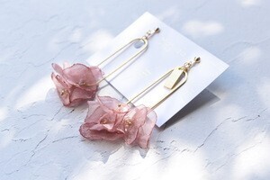 Matilda rose chiffon flower vintage hoop