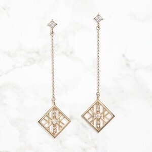 Grosse Glace Pearl Light オーバルピアス ゴールド