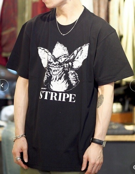 OVER THE STRIPES グレムリン Tシャツ