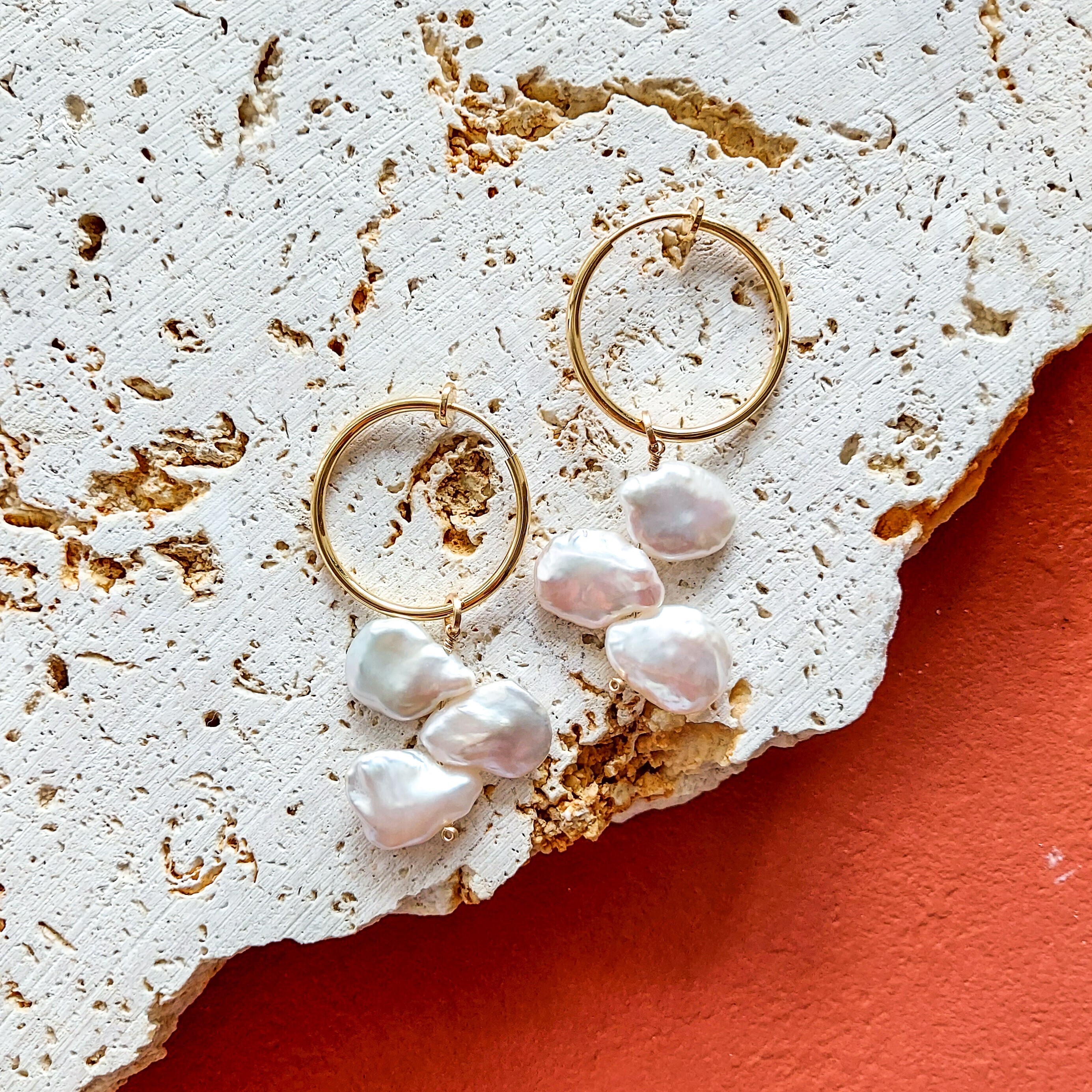 m a r i n a JEWELRY 14kgf Freshwater Pearls petal hoop pierced earrings