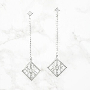 Grosse Glace Alluring ロングピアス プラチナ