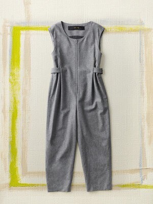 DRAWER 【ELLE】7:ALL-IN-ONE　シックなウールジャンプスーツ｜【クリエイター編】2015年秋冬　職業別ワーキングガールの“買うべき7アイテム”｜エル・オンライン