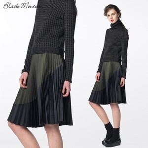 Black Mouton カラーコンビプリーツスカート　(75393）