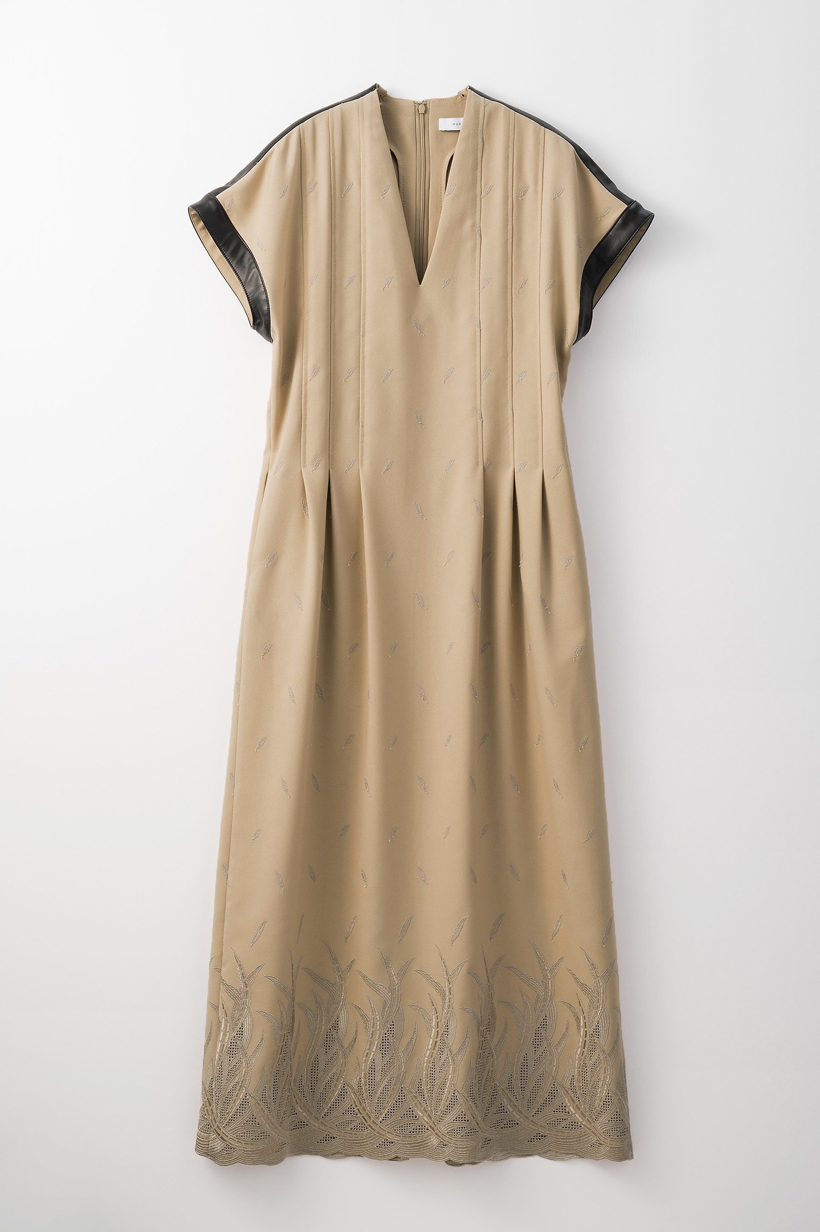 MURRAL Embroidered leaves tucked dress