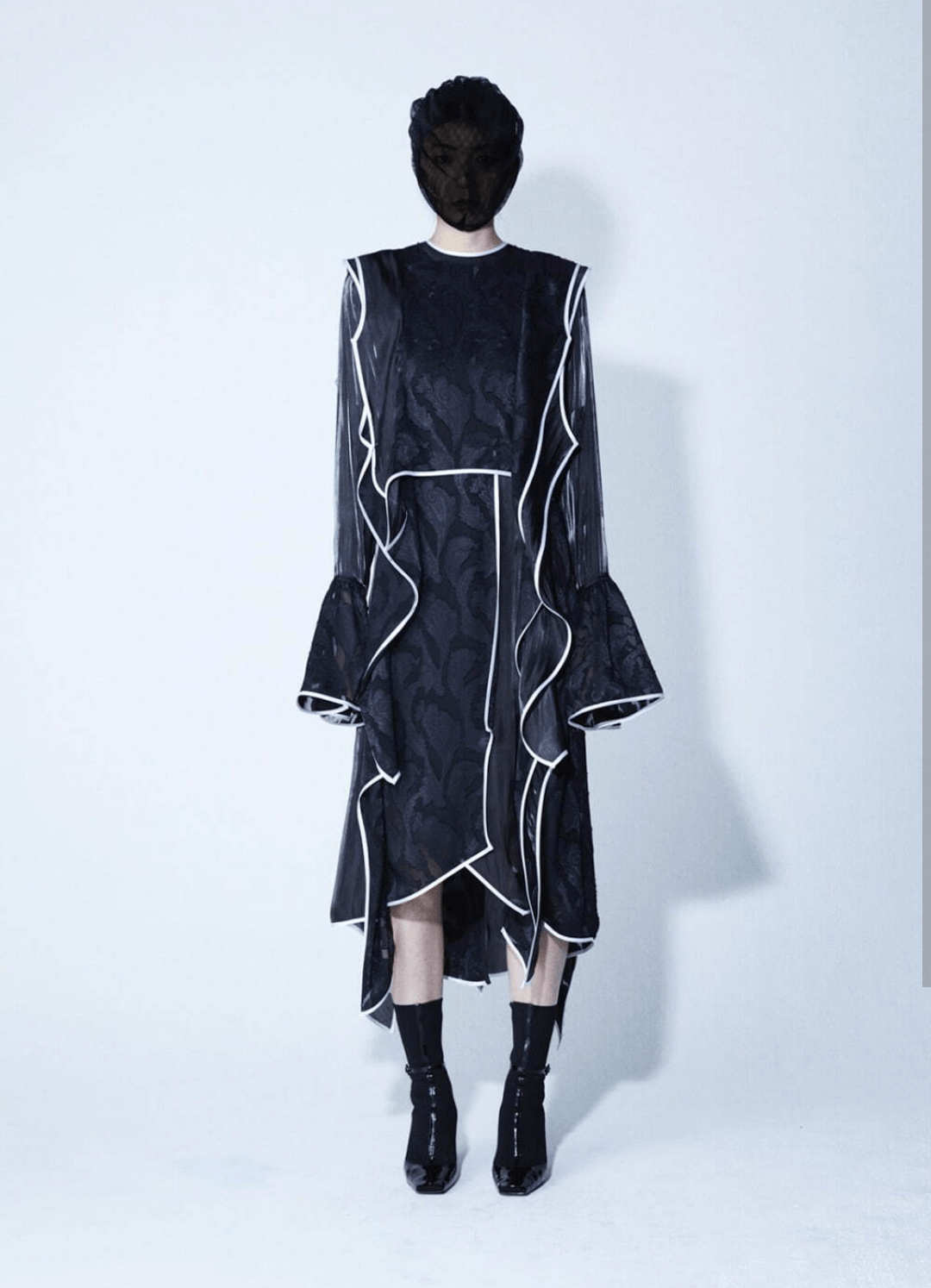 VIVIANO 2021-22年秋冬コレクション dress