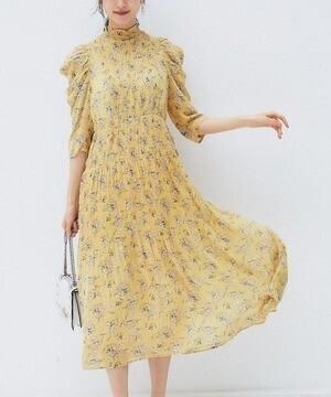 tocco フラワープリントプチハイネックパワーショルダープリーツワンピース
