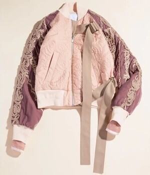 SACAI ジップアップブルゾン