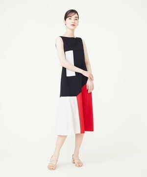 Sybilla 【ドラマ着用】コントラストブロックノースリーブドレス