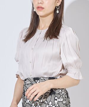 tocco パール釦ビンテージサテンシャーリングブラウス