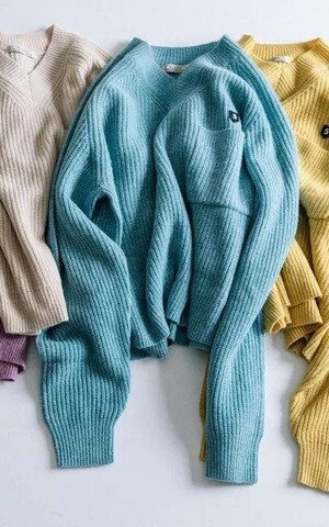 BLANC basque 片畦ニット　Vネック長袖プルオーバー