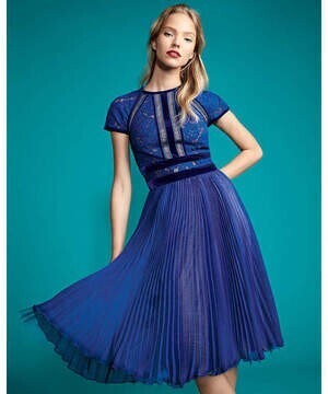 TADASHI SHOJI Cap-Sleeve Lace Cocktail Dress w/ Pleated Chiffon
