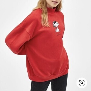 Bershka Snoopy sweatshirt