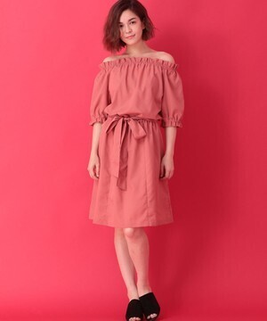 E hyphen world gallery リボンベルトオフショルダーワンピース