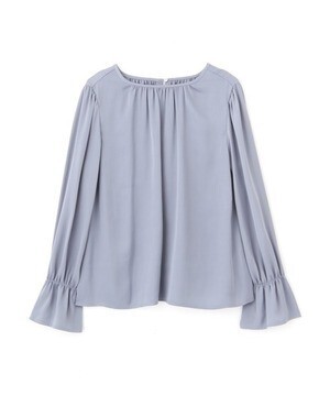 NATURAL BEAUTY BASIC サテンフレアスリーブブラウス