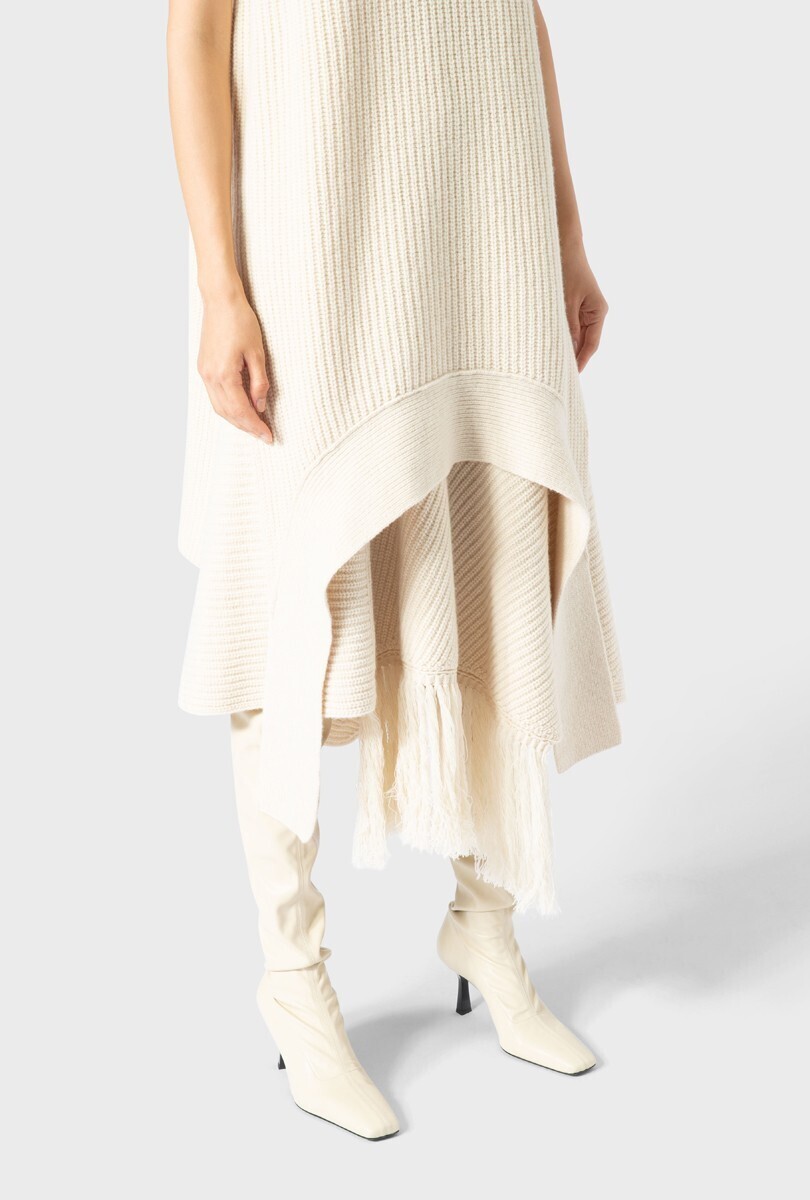 Liviana Conti skirt in corncob stitch