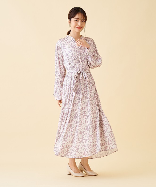 Stola. 線画花柄プリントワンピース