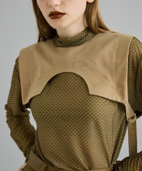 UN3D. DECORTE COVER VEST