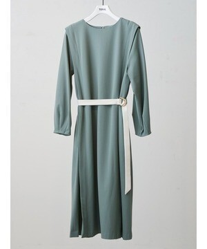 TONAL ウォームツイルタックデザインワンピース