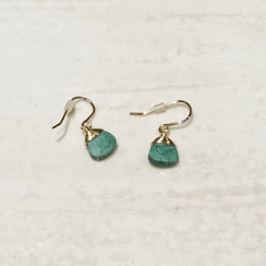 Brooklyn Charm グリーン系ドロップチャイニーズターコイズ フックピアス/イヤリング(BCER0446)